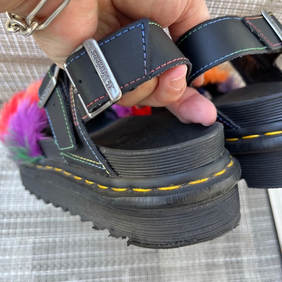 DR MARTEN LADIES BLACK VOSS II FLUFFY RAINBOW SOFTWAIR PLATFORM PRIDE SANDALS - Picture 15 of 16